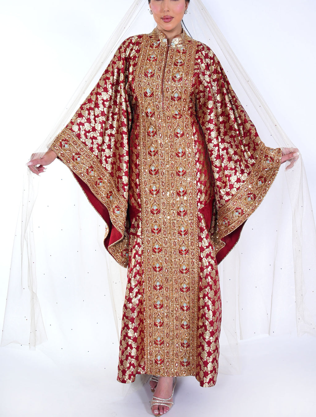 Shahad Rouge Zari Thob Al Nashal