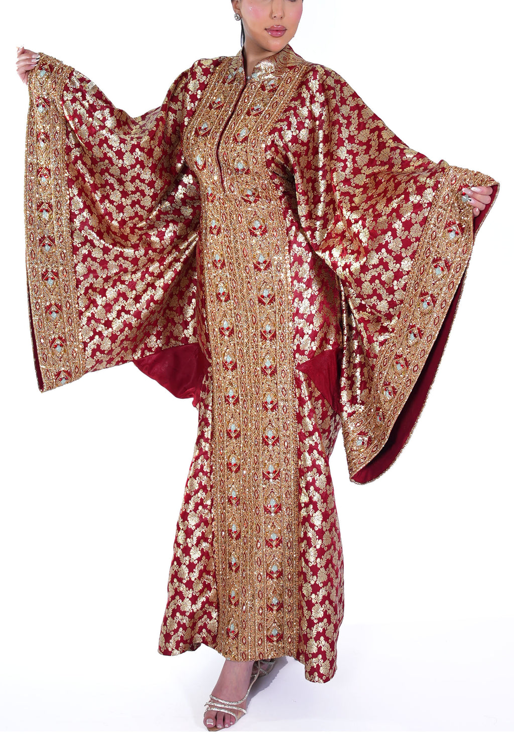 Shahad Rouge Zari Thob Al Nashal