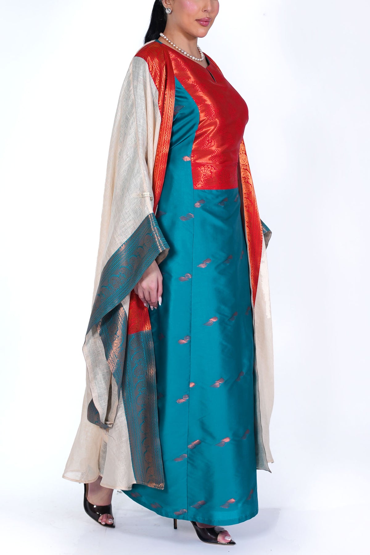Badria Ivory Sari Bisht