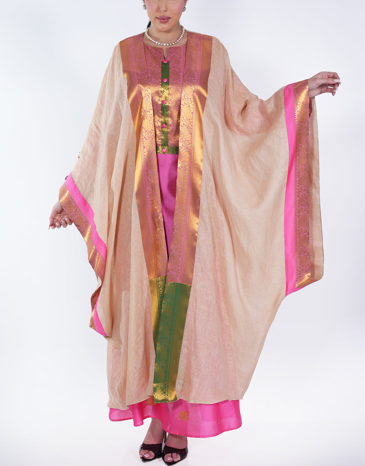 Nahla Peach Sari Bisht
