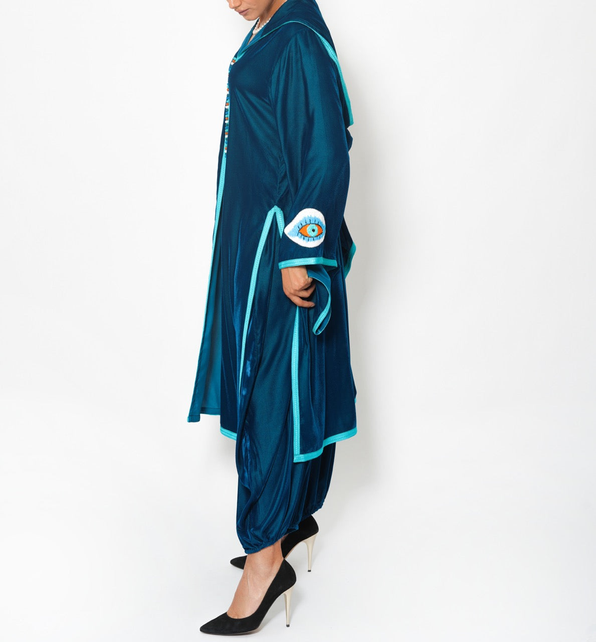 Maitha Teal Eye Silk Velvet Set