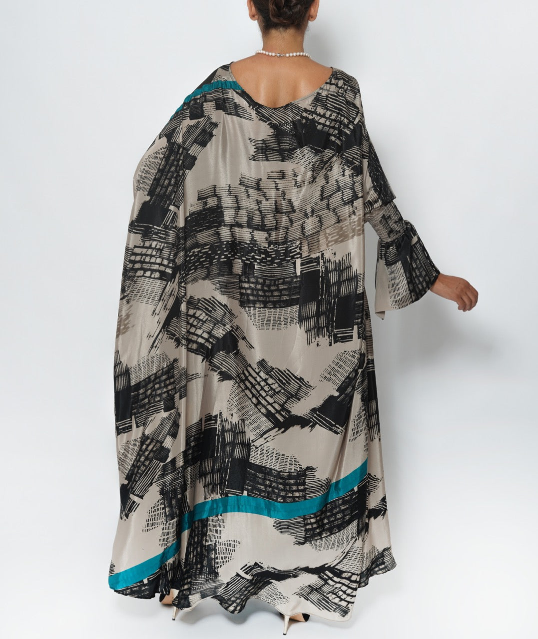 Hessa Teal Brushstroke Silk Crepe Jalabiya